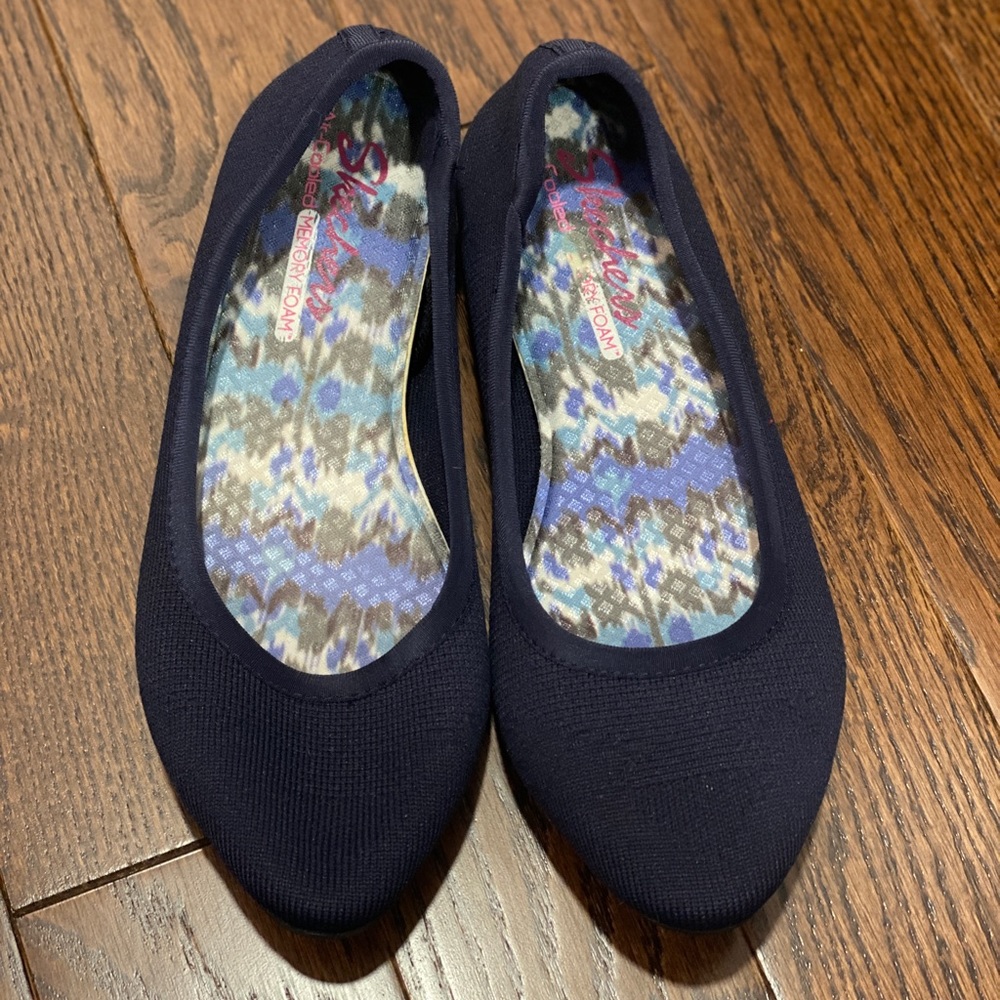 Women’s Skechers ballet flats 7.5